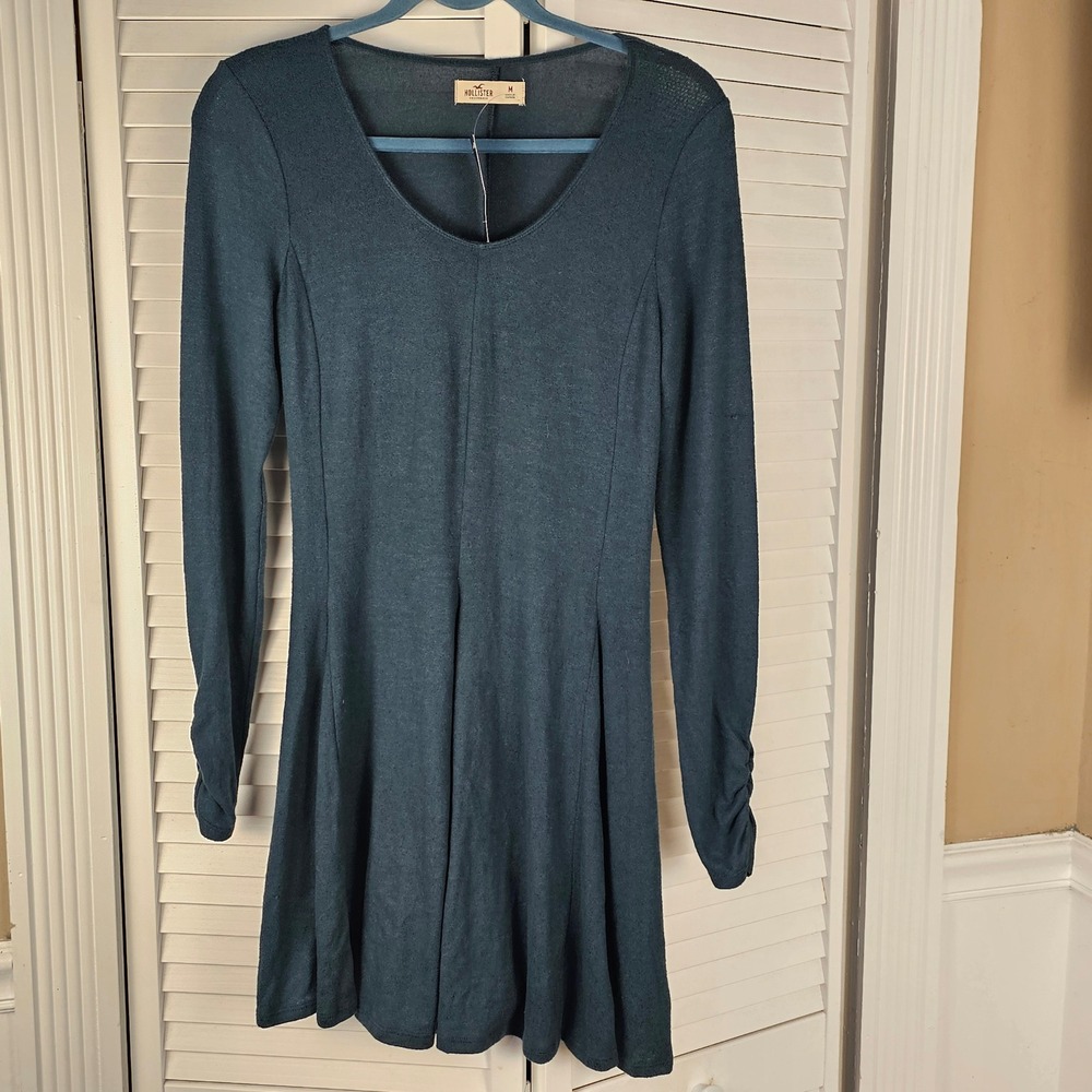 NWT Hollister Womens Hunter Green Long Sleeve Skater Dress Medium